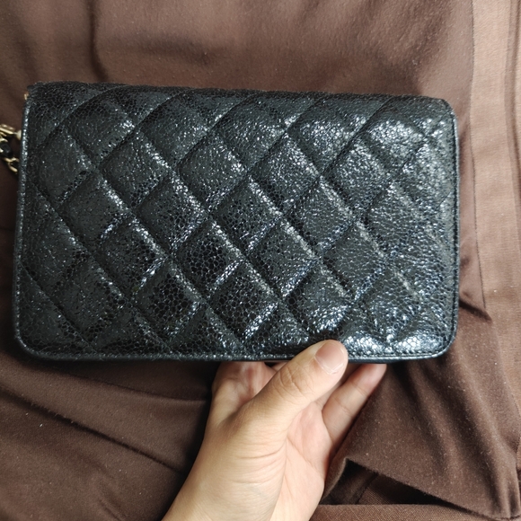 Like new CHANEL PEARL WALLET ON CHAIN - Picture 4 of 6